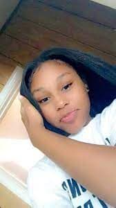 avis de Gloria Ngalula